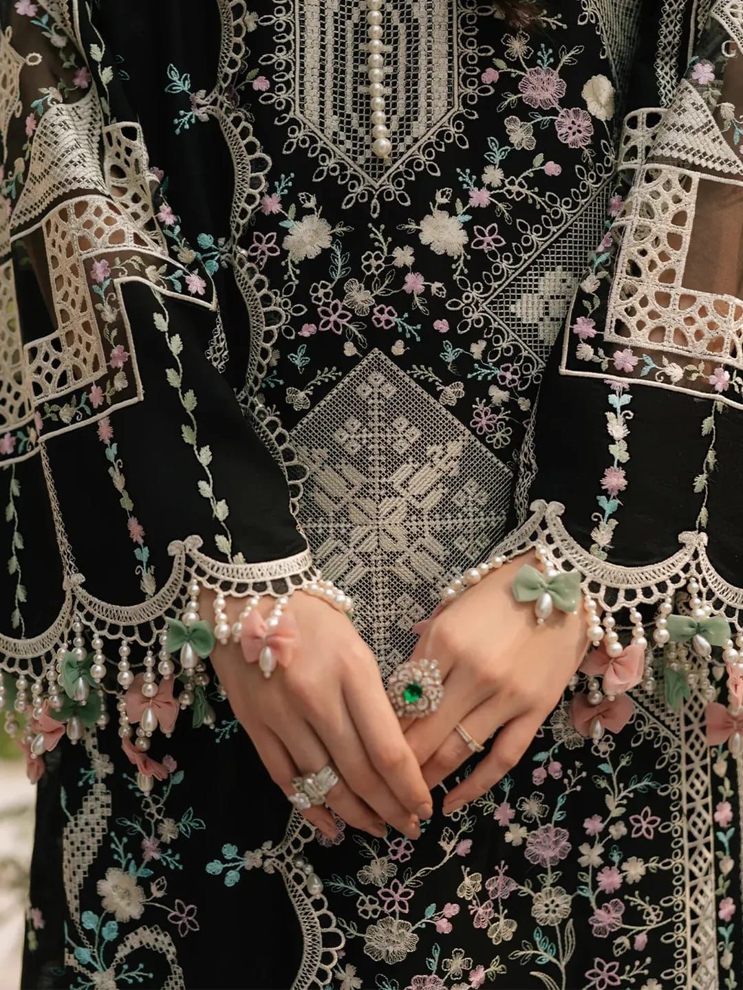 3 Piece - Luxury Embroidered Lawn Suit